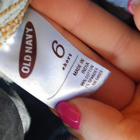 Old Navy Maternity Jeans size 6s - Picture 3 of 3